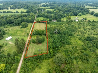 664 River Ferry Rd, Garvin, OK 74736