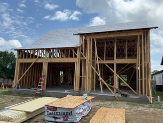 111 Meadow Walk Dr, Broussard, LA 70518
