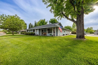 5729 Old Barn Way, Redding, CA 96001