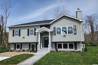 51 Harrison Ave, Bay Shore, NY 11706
