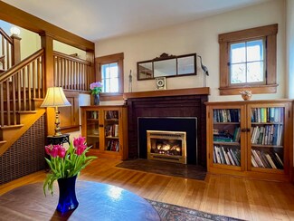 16 Vermont Ave, Brattleboro, VT 05301