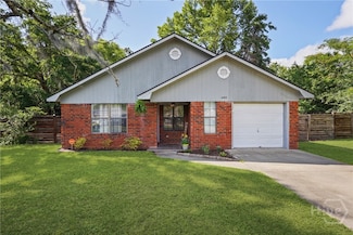 1405 Desert Storm Dr, Hinesville, GA 31313