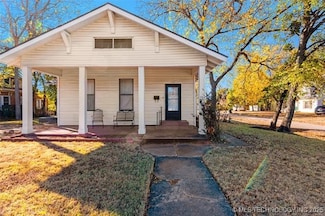 921 D St NW, Ardmore, OK 73401