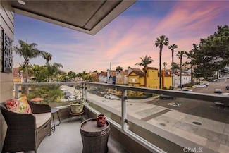 355 N Cleveland St Unit 211, Oceanside, CA 92054