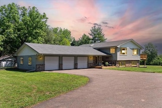 345 Quinlan Ave S, Lakeland Shores, MN 55043
