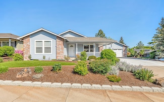 798 St Andrews Cir, Ashland, OR 97520