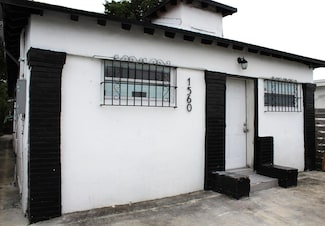 1560 NW 71st St, Miami, FL 33147