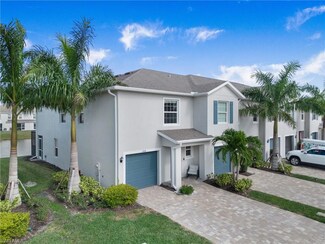 15253 Wildflower Cir, Naples, FL 34119