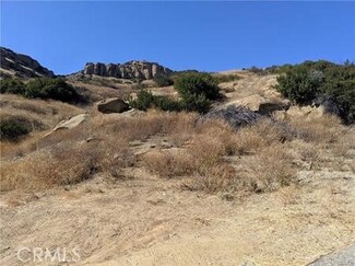 200 Amigo Rd, Chatsworth, CA 91311