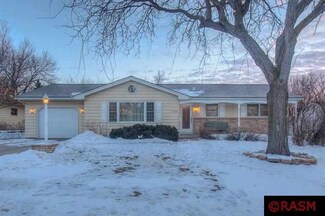 137 Atwood Dr, Mankato, MN 56001
