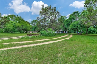 1455 N Joe Wilson Rd, Cedar Hill, TX 75104