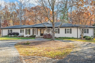 1815 Guilford College Rd, Jamestown, NC 27282