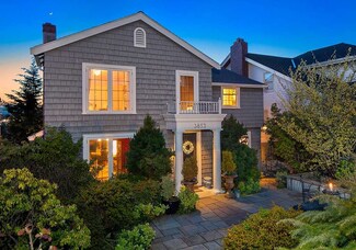 3853 46th Ave NE, Seattle, WA 98105