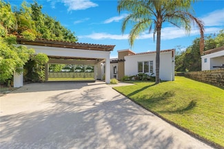 9 Sunrise Unit A, HuMacAo, PR 00791