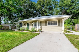 4655 SE 3rd Ave, Keystone Heights, FL 32656