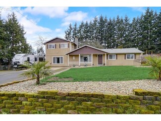 810 SW Alder St, Dundee, OR 97115