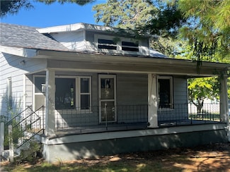 1402 14th St, Charleston, IL 61920