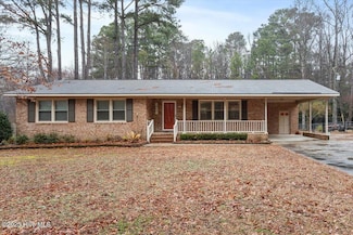 628 Stratford Dr, Zebulon, NC 27597