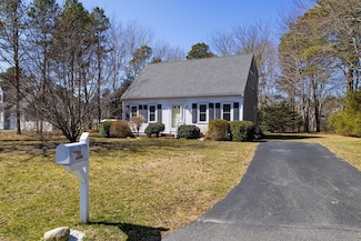 7 Sheriff's Ln, Sandwich, MA 02563
