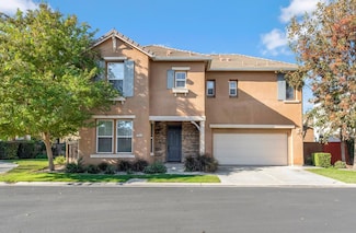 1856 N La Rue Ln, Clovis, CA 93619