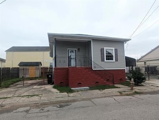 3132 College Ct, New Orleans, LA 70125