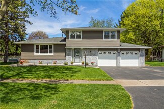 168 Fox Hall Dr, Rochester, NY 14609