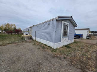 113 Mack Dr, Yankton, SD 57078