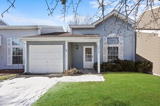 3412 Greenwich Ln, Island Lake, IL 60042