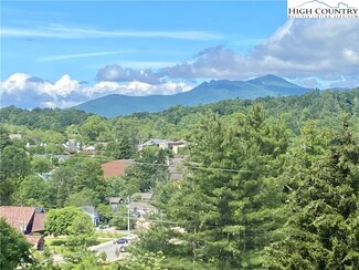 130 Mountain View Dr, Blowing Rock, NC 28605