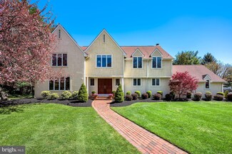 552 Eaglebrook Dr, Moorestown, NJ 08057