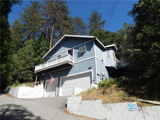 23589 Lake Dr, Crestline, CA 92325