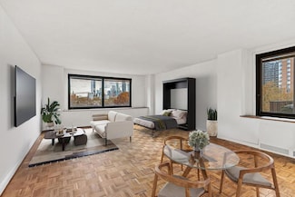 531 Main St Unit 504, New York, NY 10044