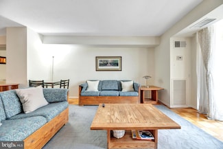 4601 N Park Ave, Chevy Chase, MD 20815