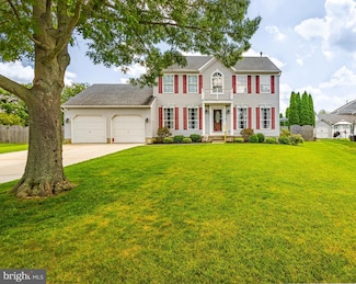 5 Lacy Ct, Clayton, NJ 08312