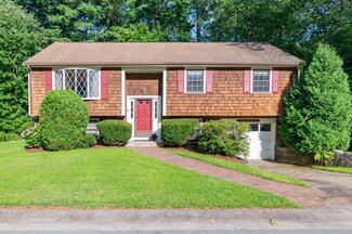 25 Reservoir Run, South Weymouth, MA 02190