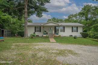 4030 E Zora St, Webb City, MO 64870