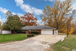 4 Maple Ct, Colona, IL 61241