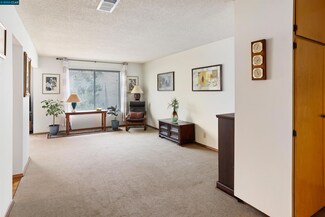 1740 Laguna St Unit G, Concord, CA 94520