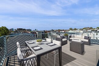 304 Paris St Unit 3, Boston, MA 02128