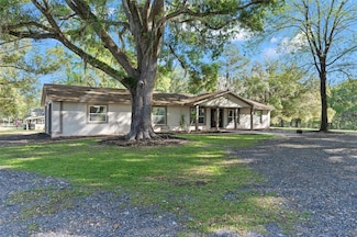 23051 Lake Lindsey Rd, Brooksville, FL 34601