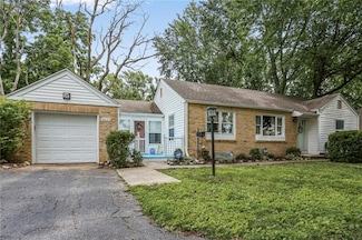 8423 Blue Ridge Blvd, Raytown, MO 64138