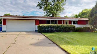 1024 Orchard Dr, Brookings, SD 57006