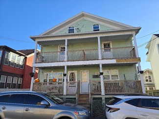 22 E Dover St Unit B south, Waterbury, CT 06706