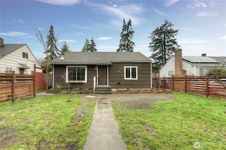 6636 S Prospect St, Tacoma, WA 98409