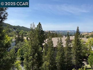 5954 Autumnwood Dr Unit 2C, Walnut Creek, CA 94595