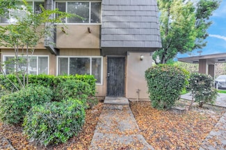 5138 E Ashlan Ave Unit 101, Fresno, CA 93727