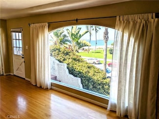 6 36th Place Unit 8, Long Beach, CA 90803