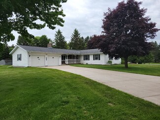601 Omega Cir, Antigo, WI 54409