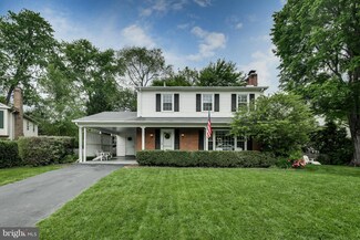 5804 Sunderland Ct, Alexandria, VA 22315