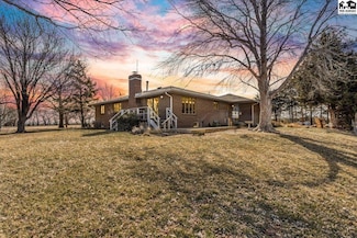 29 7th Ave, Inman, KS 67546